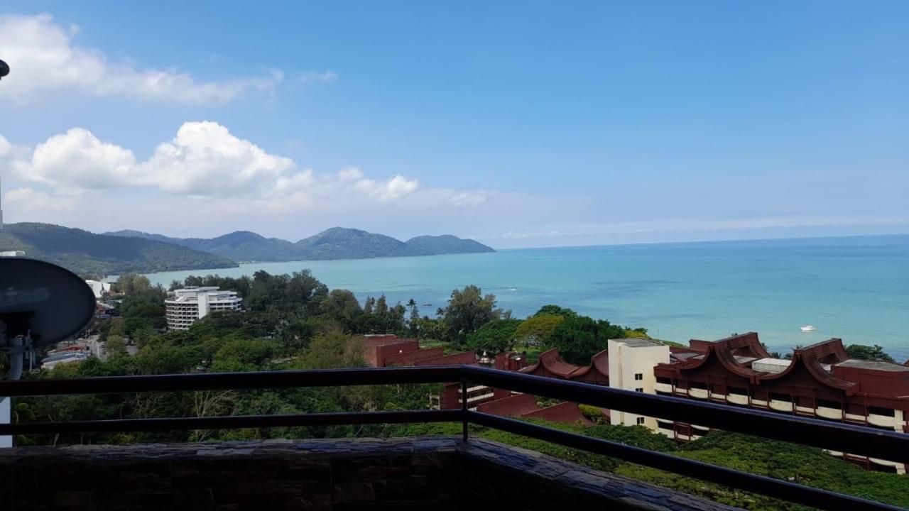 Susie'S Resort Seaview Suites At Sri Sayang Batu Feringgi Exterior foto